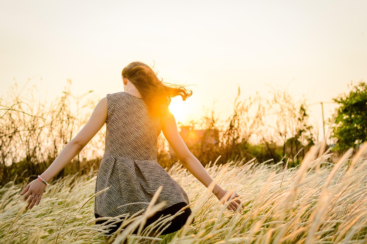 Breathe New Life into Your Routine: A Spring Aromatherapy Guide